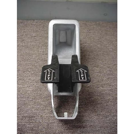 NOZZLE WELL ASSY LIFT TO START